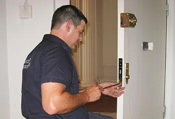 Logan Locksmith Shop Philadelphia, PA 215-583-2335 - Expert-20Locksmith