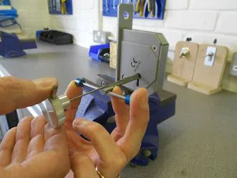 Logan Locksmith Shop Philadelphia, PA 215-583-2335 - key-broke-in-lock